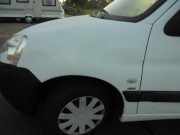 Kotflügel links vorne Peugeot Partner II Kasten 7840H5