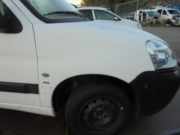 Kotflügel rechts vorne Peugeot Partner II Kasten 7841Q1