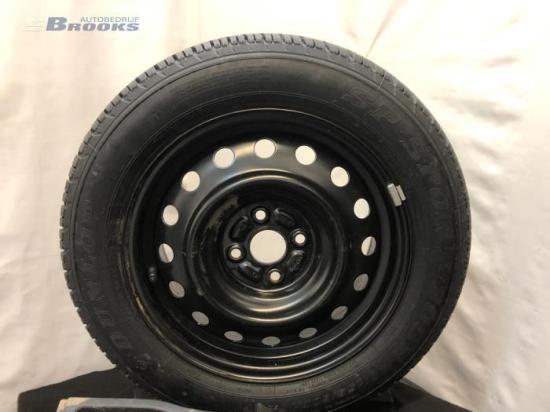 Notrad Toyota Corolla Liftback E12 1956015 Bild Notrad Toyota Corolla Liftback E12 1956015