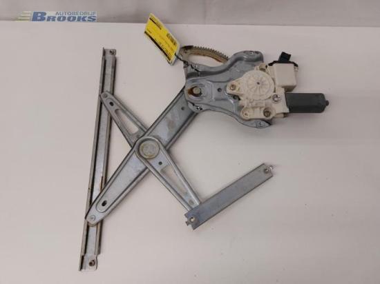 Fensterheber rechts vorne Toyota Corolla Liftback E12 6981002130 Bild Fensterheber rechts vorne Toyota Corolla Liftback E12 6981002130