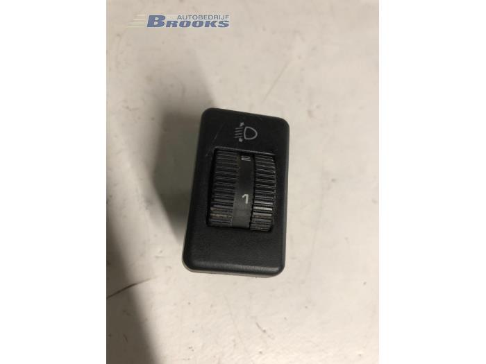 Schalter für Leuchtweitenregelung VW Transporter T4 Bus 701941333 Bild Schalter für Leuchtweitenregelung VW Transporter T4 Bus 701941333