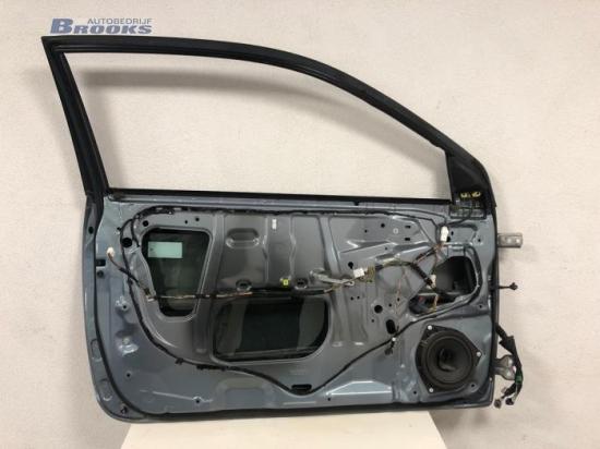 Tür links Toyota Corolla Liftback E12 6700202151 Bild Tür links Toyota Corolla Liftback E12 6700202151