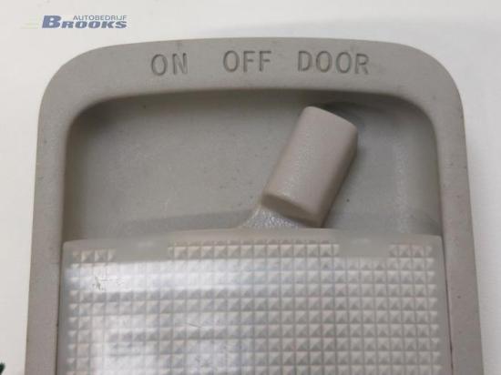 Innenleuchte Toyota Corolla Liftback E12 8124013030 Bild Innenleuchte Toyota Corolla Liftback E12 8124013030