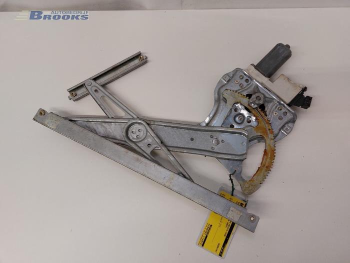 Fensterheber rechts vorne Toyota Corolla Liftback E12 6981002130