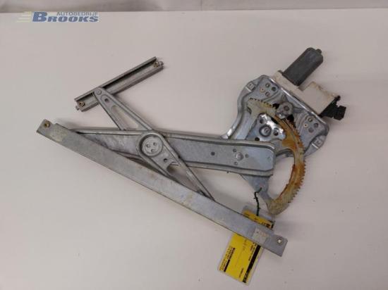 Fensterheber rechts vorne Toyota Corolla Liftback E12 6981002130 Bild Fensterheber rechts vorne Toyota Corolla Liftback E12 6981002130