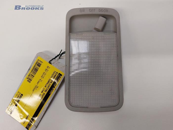 Innenleuchte Toyota Corolla Liftback E12 8124013030 Bild Innenleuchte Toyota Corolla Liftback E12 8124013030