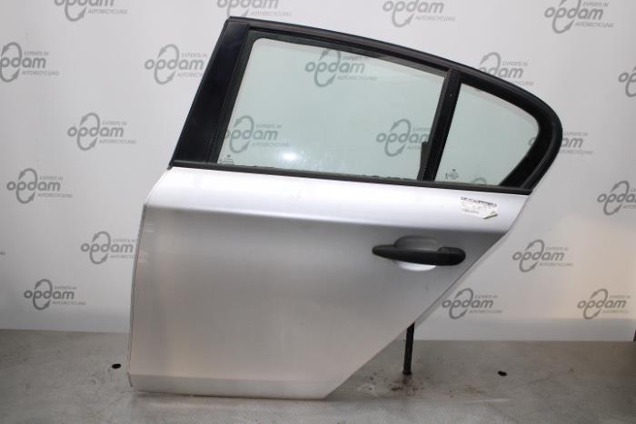 Tür links hinten BMW 1er E87 Bild Tür links hinten BMW 1er E87