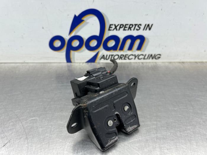 Klappenschlosszug Kia Ceed 1 SW ED 812301H000