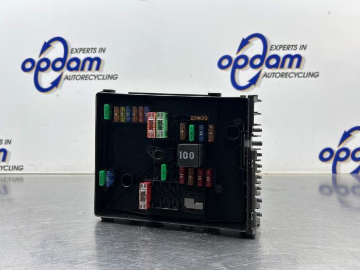 Sicherungskasten VW Caddy III Kasten 2KA 1K0937125D