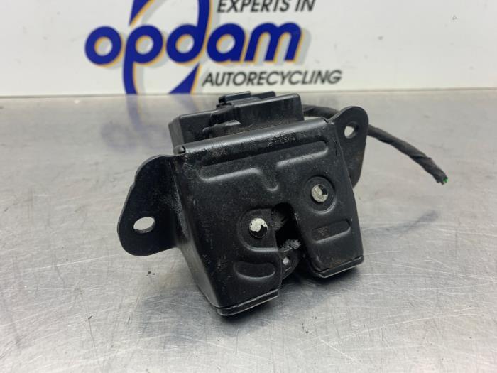 Klappenschlosszug Kia Ceed 1 ED 812301H000