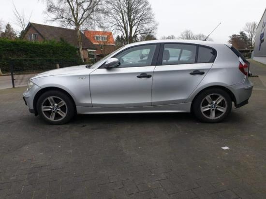 Tür links hinten BMW 1er E87 Bild Tür links hinten BMW 1er E87