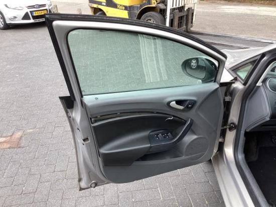 Tür links vorne Seat Ibiza IV ST 6J 6J4831055 Bild Tür links vorne Seat Ibiza IV ST 6J 6J4831055