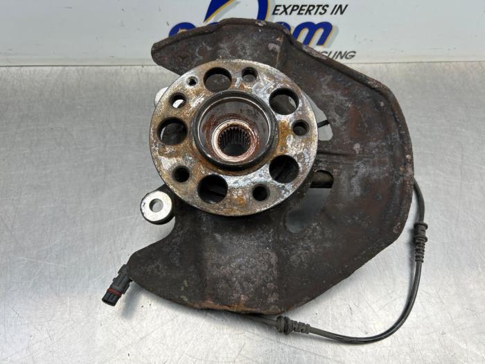 Achsschenkel rechts vorne Mercedes-Benz B-Klasse Sports Tourer W245 A1693300820