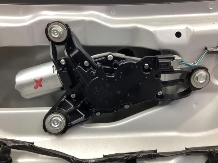 Wischermotor hinten Mitsubishi Colt VI Z2, Z3 0390201802