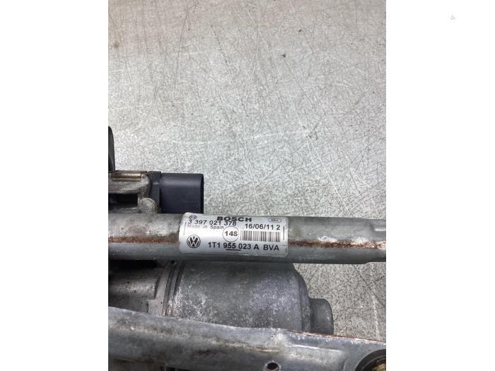 Wischermotor links VW Touran 1T3 1T1955119A