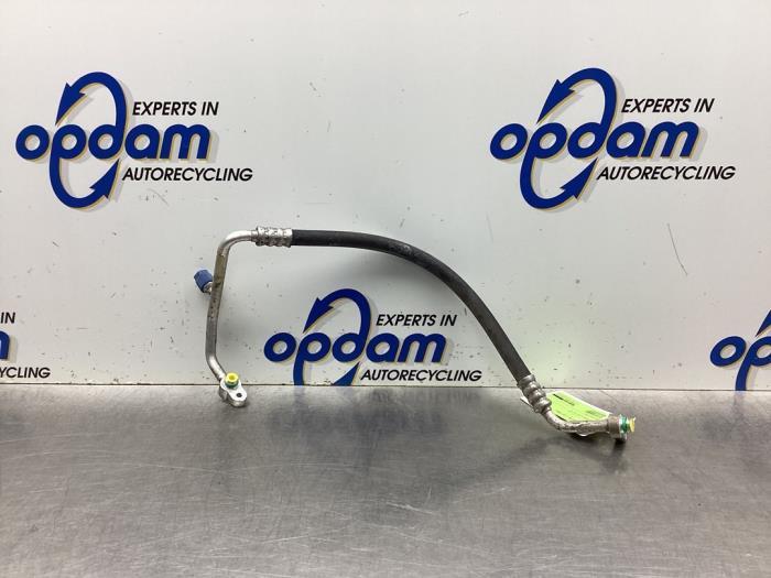 Hochdruck-/Niederdruckleitung für Klimaanlage Suzuki Splash EX 9572051K00 Bild Hochdruck-/Niederdruckleitung für Klimaanlage Suzuki Splash EX 9572051K00