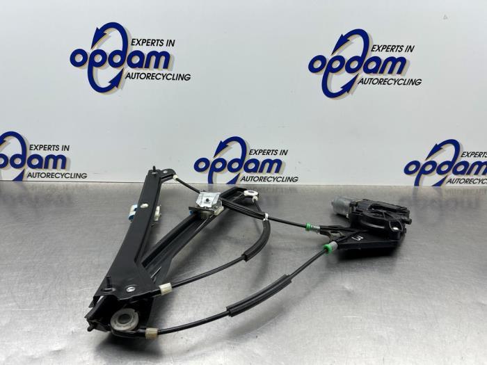 Fensterheber links vorne VW Polo V 6R, 6C 6R4837461D Bild Fensterheber links vorne VW Polo V 6R, 6C 6R4837461D