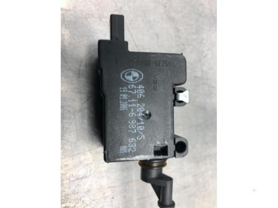 Stellmotor Tankklappe BMW 3er Touring E91 67116987632 Bild Stellmotor Tankklappe BMW 3er Touring E91 67116987632
