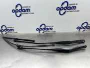 Wischerarm vorne Ford Focus II Cabriolet DB3 4M5117526CC