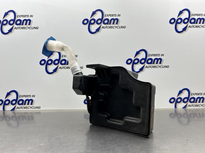 Behälter Scheibenwaschanlage VW Polo V 6R, 6C 6R0955453G Bild Behälter Scheibenwaschanlage VW Polo V 6R, 6C 6R0955453G