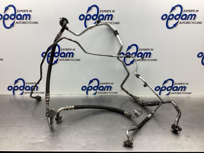 Hochdruck-/Niederdruckleitung für Klimaanlage VW Polo V 6R, 6C 6R1820741N Bild Hochdruck-/Niederdruckleitung für Klimaanlage VW Polo V 6R, 6C 6R1820741N