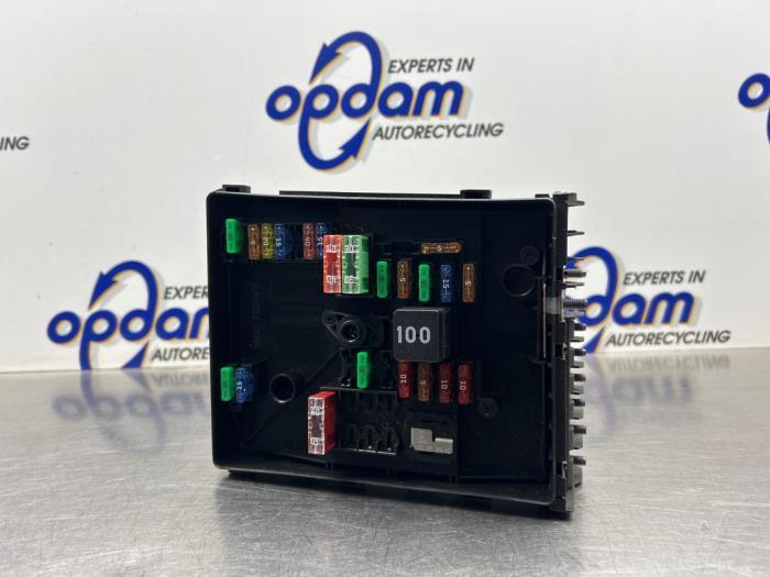 Sicherungskasten VW Caddy III Kasten 2KA 1K0937125D