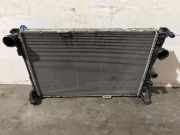 Kühler von einem Mercedes E-Klasse