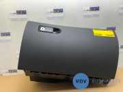 Handschuhfach von einem Mercedes C-Klasse