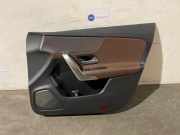 Türverkleidung 4-türig rechts vorne von einem Mercedes CLA