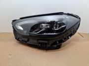 Scheinwerfer links von einem Mercedes C-Klasse