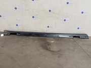 Schwelle rechts von einem Mercedes E-Klasse