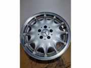 Felge von einem Mercedes SL