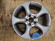 Felge von einem Mercedes E-Klasse