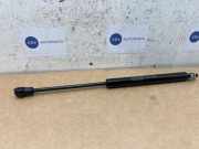 Gasdämpfer links hinten von einem Mercedes E-Klasse