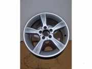 Felge von einem Mercedes C-Klasse