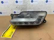 Tageslicht rechts von einem Mercedes E-Klasse