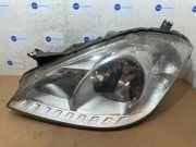 Scheinwerfer links von einem Mercedes A-Klasse