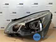 Scheinwerfer links von einem Mercedes E-Klasse