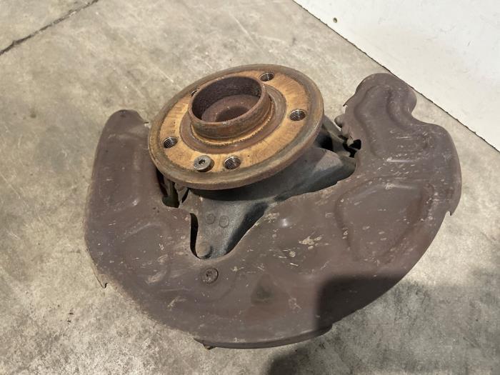 Achsschenkel rechts vorne von einem Mercedes Vito