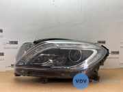 Scheinwerfer links von einem Mercedes ML-Klasse