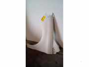 Kotflügel links vorne von einem Mercedes B-Klasse