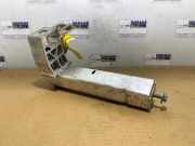 Stoßstangenstütze links vorne von einem Mercedes E-Klasse