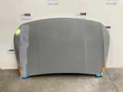 Motorhaube von einem Mercedes B-Klasse