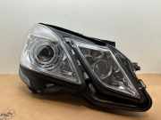 Scheinwerfer rechts von einem Mercedes E-Klasse