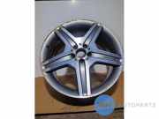 Felge von einem Mercedes R-Klasse