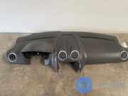 Armaturenbrett von einem Mercedes ML-Klasse