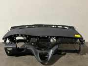 Armaturenbrett von einem Mercedes V-Klasse