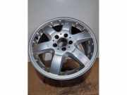 Felge von einem Mercedes ML-Klasse