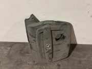 Abdeckblech Motor von einem Mercedes B-Klasse