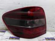 Rücklicht links von einem Mercedes ML-Klasse